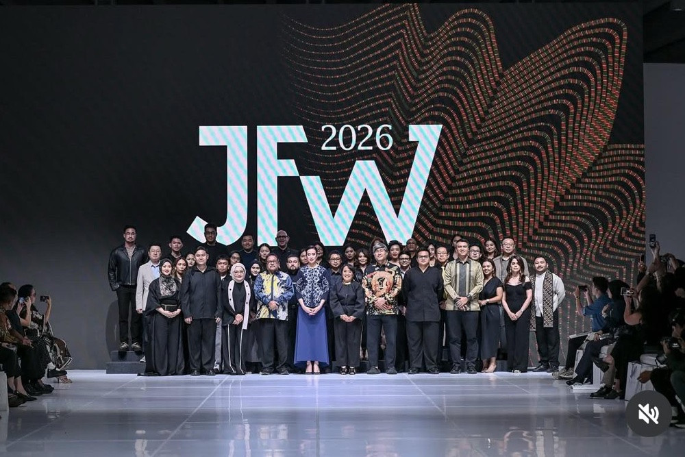 Attachment for Jakarta Fashion Week 2026 Bawa Warisan Budaya ke Masa Depan