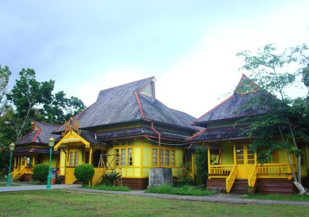istana alwatzikoebillah sambas