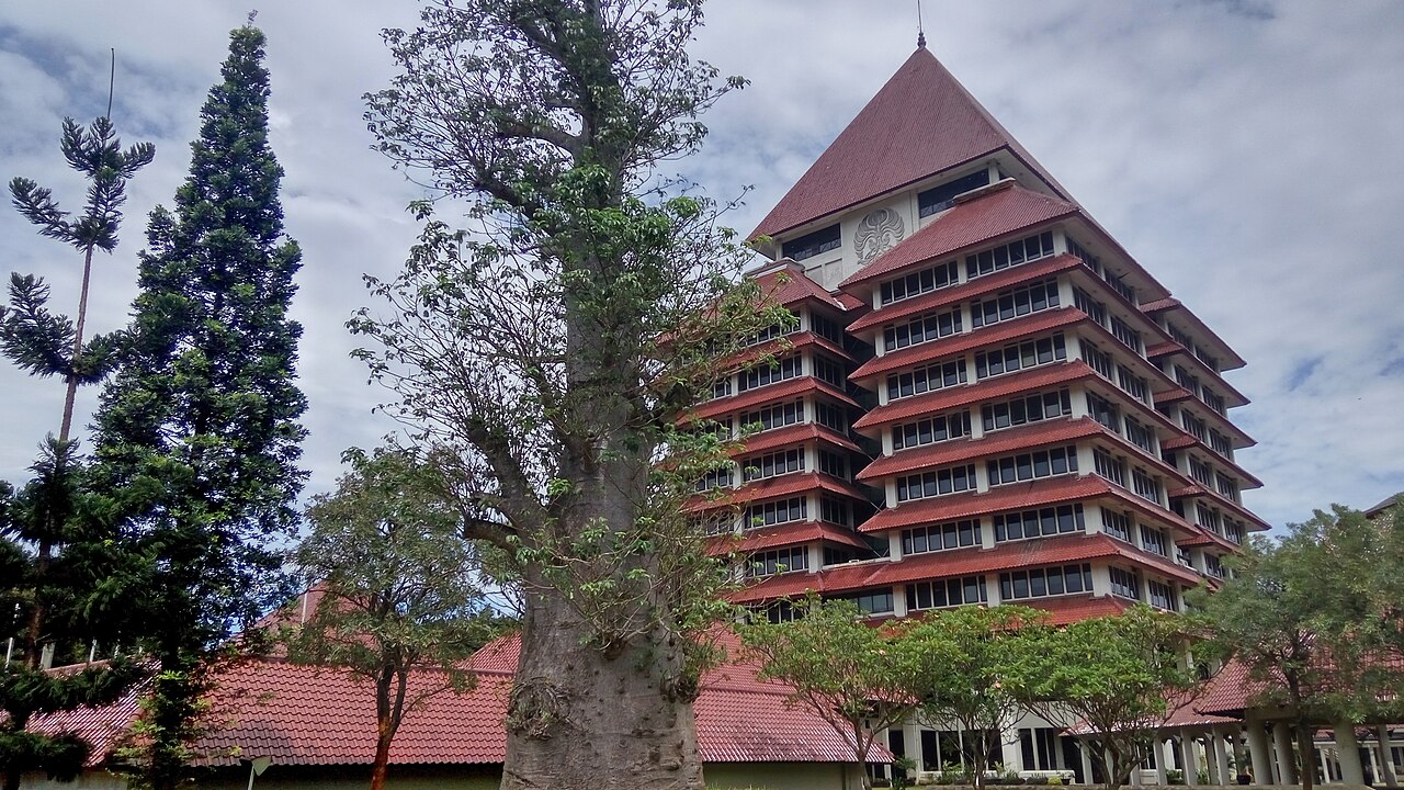 universitas indonesia - kampus terbesar dan terluas di indonesia