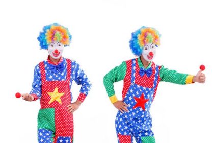 Attachment for Jual Hiburan dengan Kostum Badut, Keterpaksaan di Tengah Kota