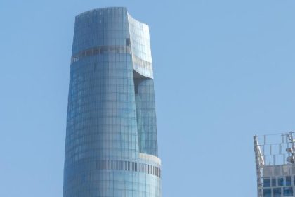 Attachment for Hotel Tertinggi Dunia Resmi Beroperasi di Dubai