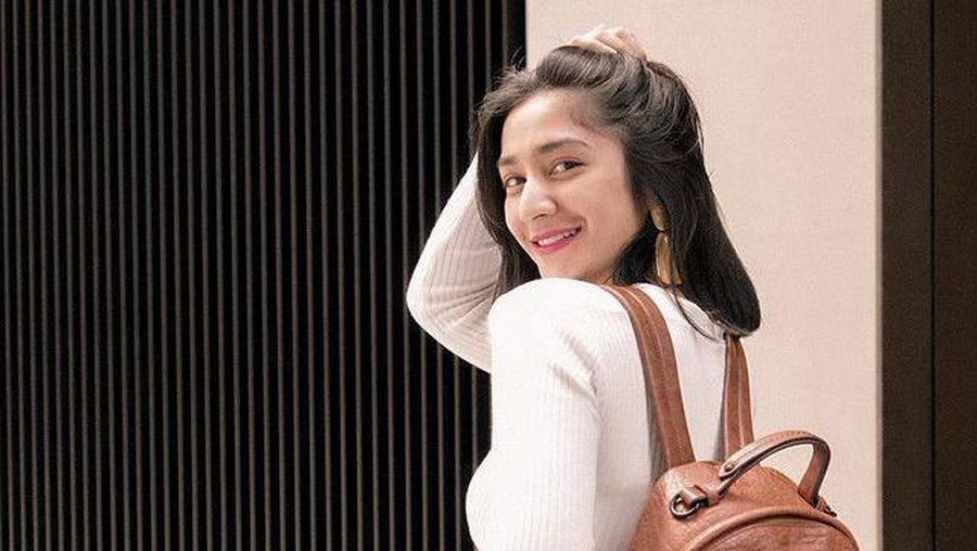 Attachment for Fanny Ghassani Cs Kunjungi UM Malang, Diskusi Film RIBA