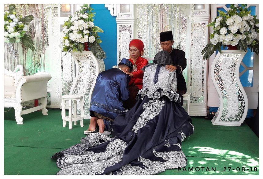 ilustrasi pangetunipun dalam adat jawa