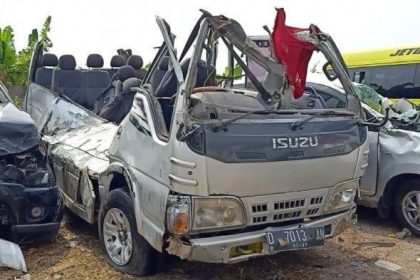 Attachment for Sopir Travel Bawa Hiace Hingga Kecelakaan Jadi Tersangka, Koster Panggil Pemilik Travel