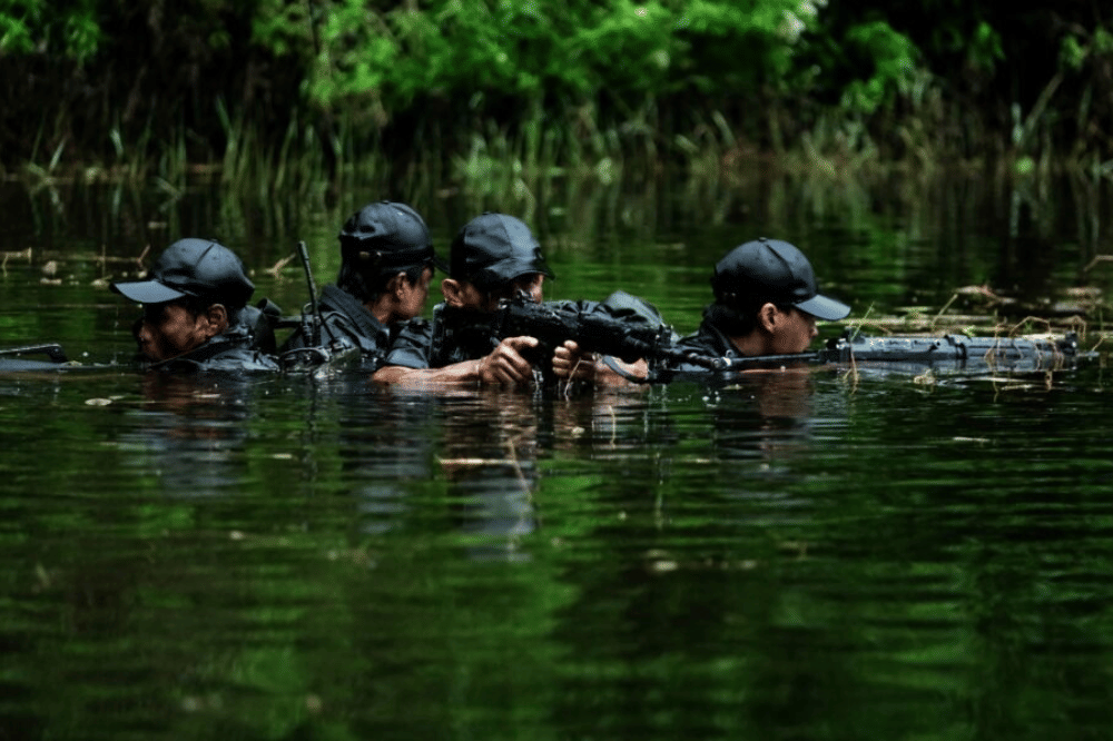Attachment for Tinjauan Film Timur, Debut Sutradara Iko Uwais