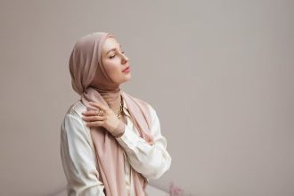 Attachment for 6 rekomendasi warna hijab sempurna untuk kulit sawo matang