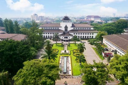 Attachment for 10 Villa Terbaik di Bandung dengan Pemandangan Menakjubkan untuk Liburan