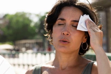 Attachment for Fungsi Ectoin di Skincare: Perlindungan Alami untuk Kulit Sensitif