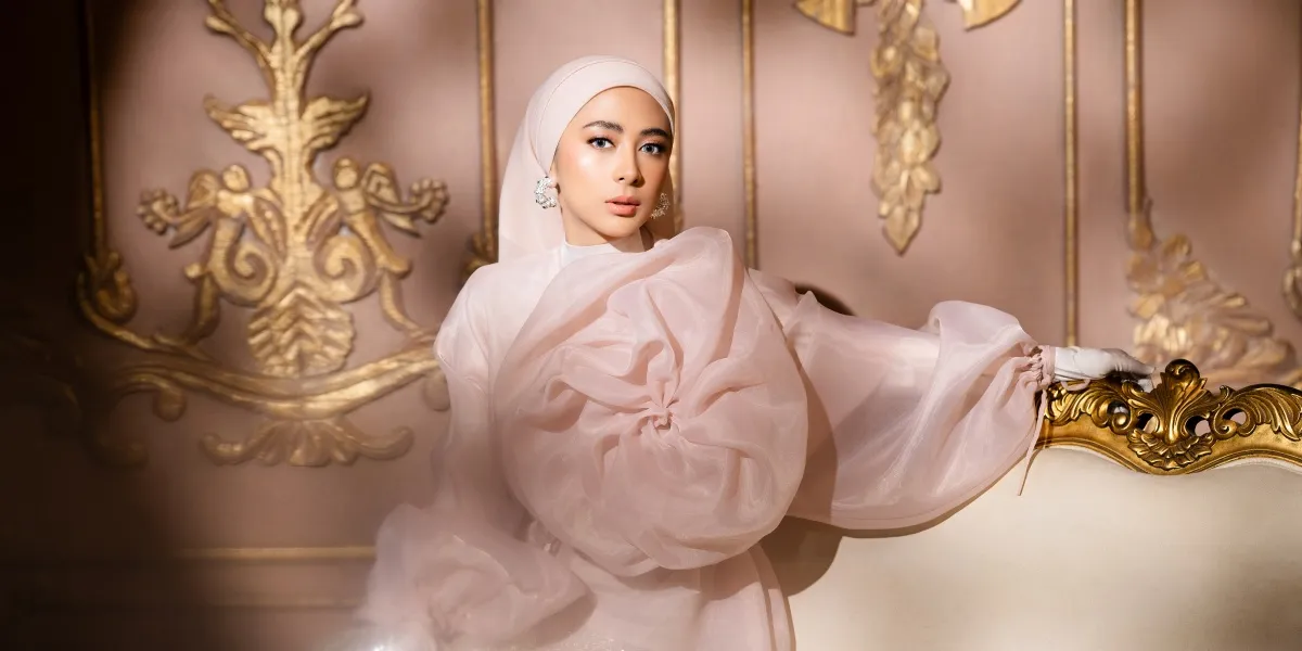 Attachment for Dewi Hani Jayanti Luncurkan Single 'Karena Kucinta Dia' yang Memadukan Musik, Emosi, dan Kecantikan