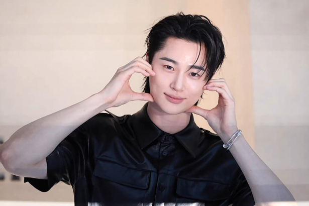 20250903 Byeon Wooseok in HAUSNOWHERE