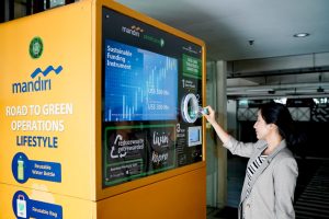 Reverse vending machine bank mandiri